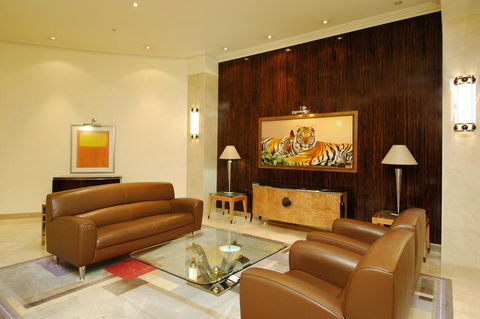 Chevron Renaissance - HR Surfers Paradise - Mackay Tourism 24
