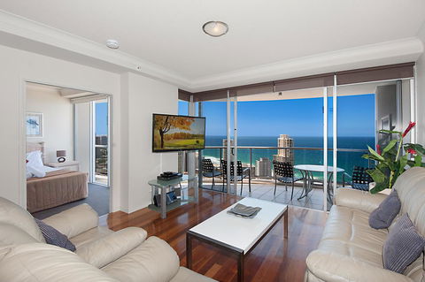 Chevron Renaissance - HR Surfers Paradise - Mackay Tourism 7