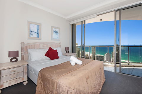 Chevron Renaissance - HR Surfers Paradise - Mackay Tourism 6