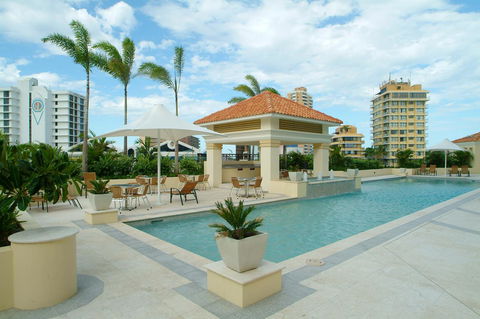 Chevron Renaissance - HR Surfers Paradise - Mackay Tourism 10
