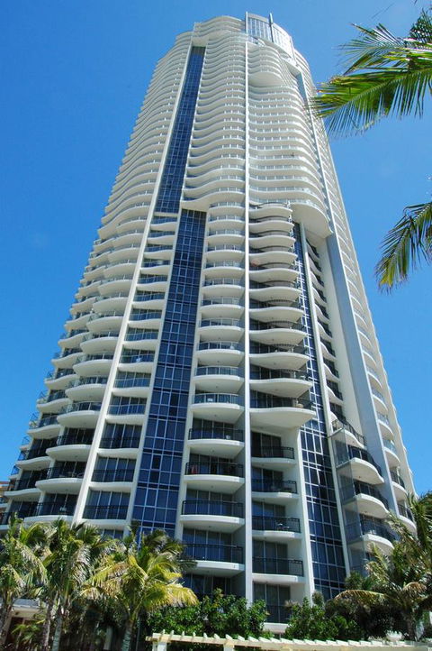 Chevron Renaissance - HR Surfers Paradise - Mackay Tourism 19