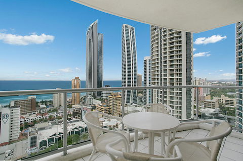 Chevron Renaissance - HR Surfers Paradise - Mackay Tourism 8