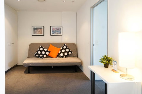 Circle On Cavill Surfers Paradise Apartments-Holiday Paradise - Mackay Tourism 8