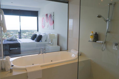 Circle On Cavill Surfers Paradise Apartments-Holiday Paradise - Mackay Tourism 4