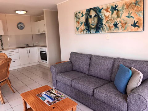 Hi Ho Beach Apartments On Broadbeach - Mackay Tourism 15