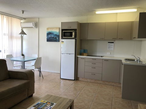 Hi Ho Beach Apartments On Broadbeach - Mackay Tourism 9