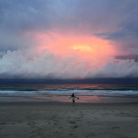 Hi Ho Beach Apartments On Broadbeach - Mackay Tourism 24