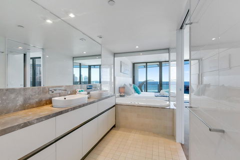 Soul 2 & 3 Bedroom Ocean View - We Accommodate - Mackay Tourism 21