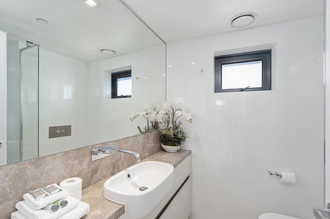 Soul 2 & 3 Bedroom Ocean View - We Accommodate - Mackay Tourism 8