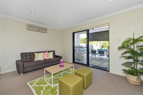 Casa Mexicali - Mackay Tourism 10