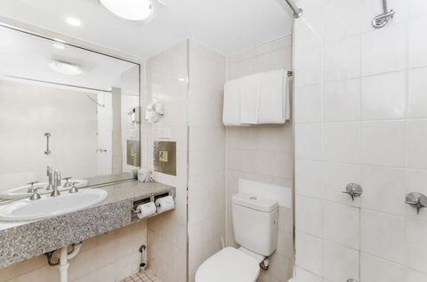 Waters Edge The Strand - Mackay Tourism 2