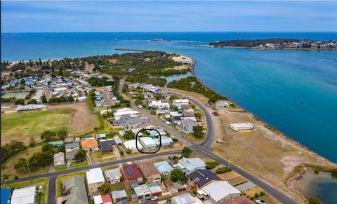 Waterside Retreat - Mackay Tourism 3