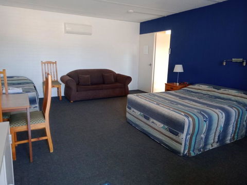 Wedderburn Goldseeker Motel - Mackay Tourism 3