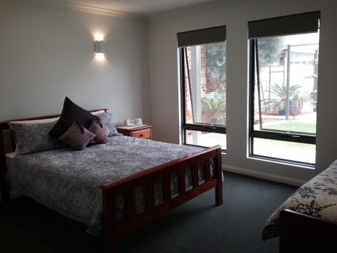 Wentworth Wharf B&B - Mackay Tourism 1