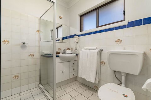 West End Motor Lodge - Mackay Tourism 1