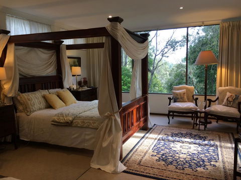 Whispering Pines Bed And Breakfast - Mackay Tourism 1