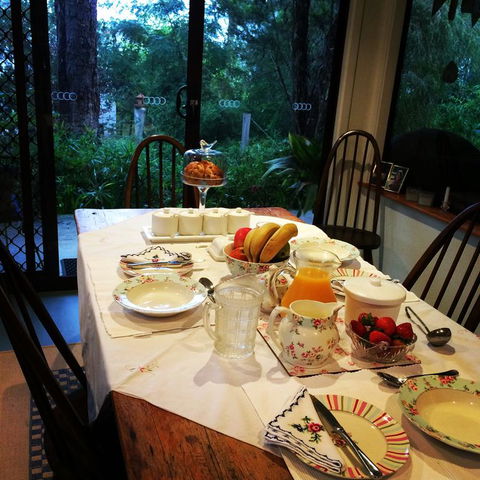 Whispering Pines Bed And Breakfast - Mackay Tourism 3