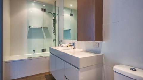 White Shells Luxury Apartments - Mackay Tourism 1