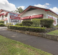Whiteoaks Motel  Lodges - Mackay Tourism