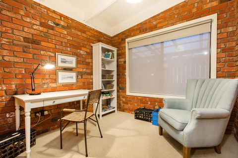 Whitewood Cottage - Secluded Spa - Mackay Tourism 2
