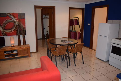 Wildsights Beach Units - Mackay Tourism 1