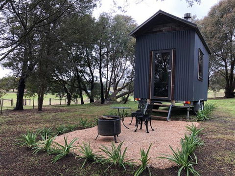 Willandra Tiny House - Mackay Tourism 0