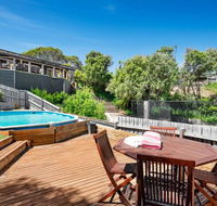 Willowdene with pool spa tennis court and fireplace - Mackay Tourism