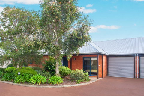 Wills - Mackay Tourism 1