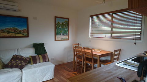 Wimmera Hills Winery - Mackay Tourism 0