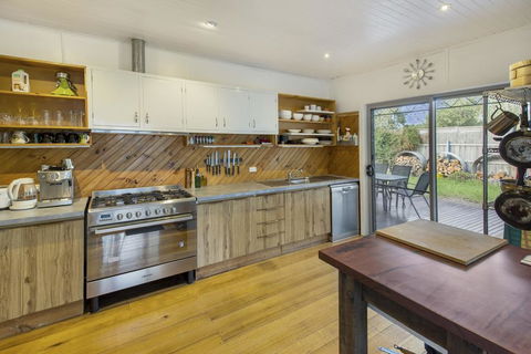 Windsong - Pet Friendly, Wifi And Close To Water - Mackay Tourism 1