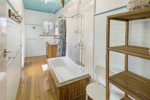 Windsong - Pet Friendly, Wifi And Close To Water - Mackay Tourism 2