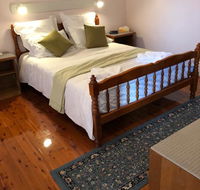 Wine Country drive Guest House - Mackay Tourism