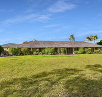 Wine Country Homestead 4-6br House - Mackay Tourism