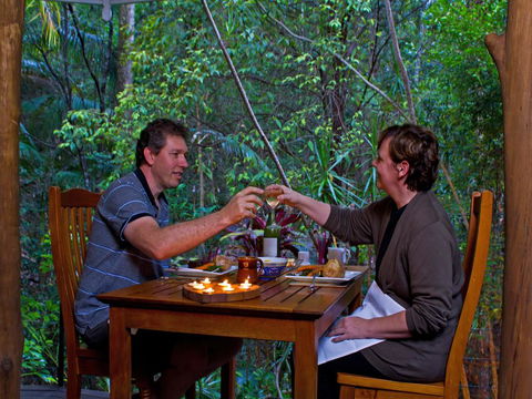 Wollumbin Palms Rainforest Retreat - Mackay Tourism 3