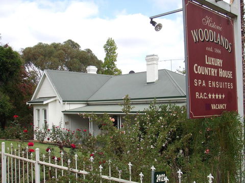 Woodlands Of Bridgetown B&B - Mackay Tourism 0