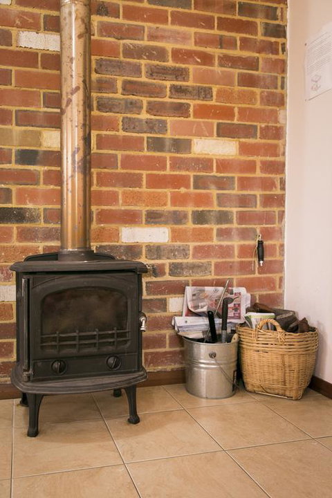 Wyadup Brook Cottages - Mackay Tourism 3
