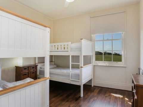 Yamba Pilot Cottage 1 - Pets Welcome - Close To Beach - Mackay Tourism 3