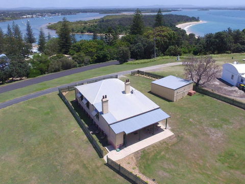 Yamba Pilot Cottage 2 - Pets Welcome - Close To Beach - Mackay Tourism 0