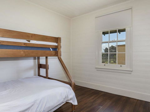 Yamba Pilot Cottage 2 - Pets Welcome - Close To Beach - Mackay Tourism 1