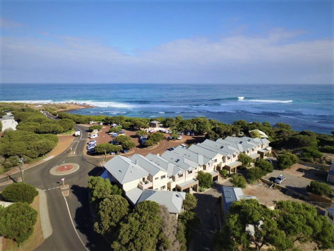 Yallingup Beach Resort - Mackay Tourism 0