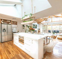 Yallingup Valley Retreat - Mackay Tourism