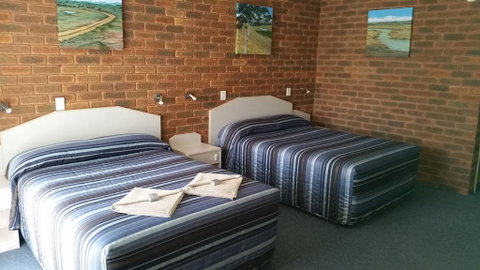 Yambil Inn - Mackay Tourism 2