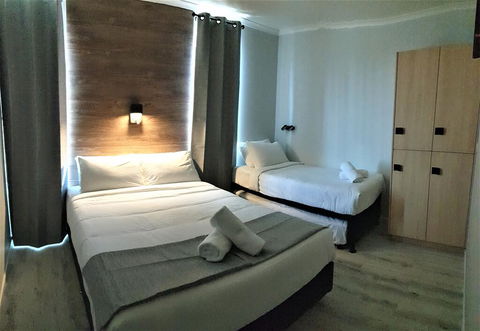 Yamba Central Hotel And Backpackers - Mackay Tourism 0