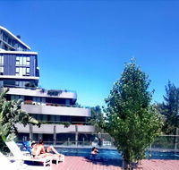 Yarra River Luxury 1BD Apartment - Mackay Tourism
