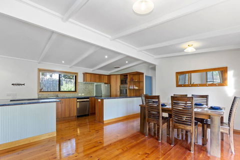 YARRABEE - The Perfect Getaway! - Mackay Tourism 1