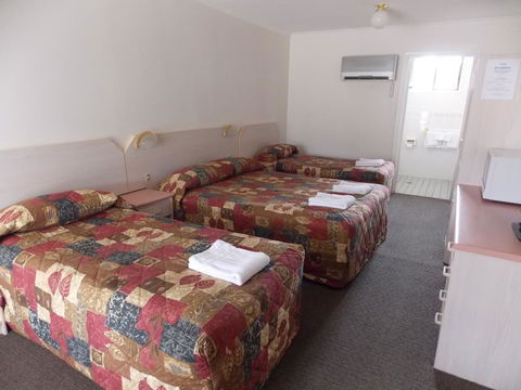 Yass Motel - Mackay Tourism 2