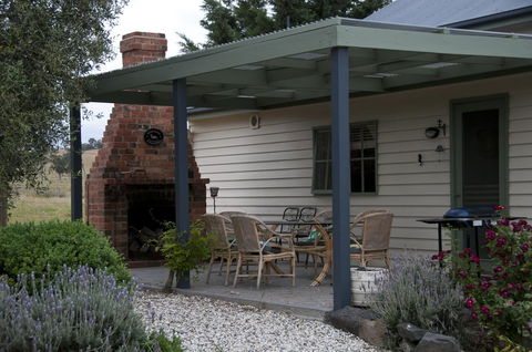Yea Wood Duck Cottage - Mackay Tourism 1