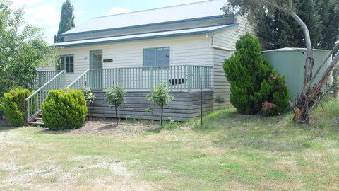 Yea Wood Duck Cottage - Mackay Tourism 2