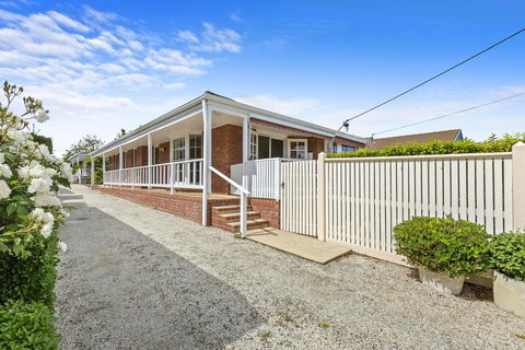 YIN-YANG - MOUNT ELIZA - Mackay Tourism 3