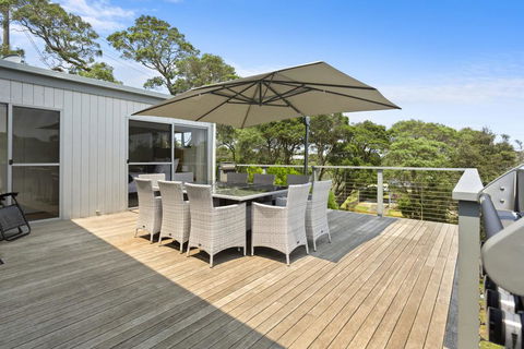YOU, ME AND THE SEA - BLAIRGOWRIE - Mackay Tourism 2